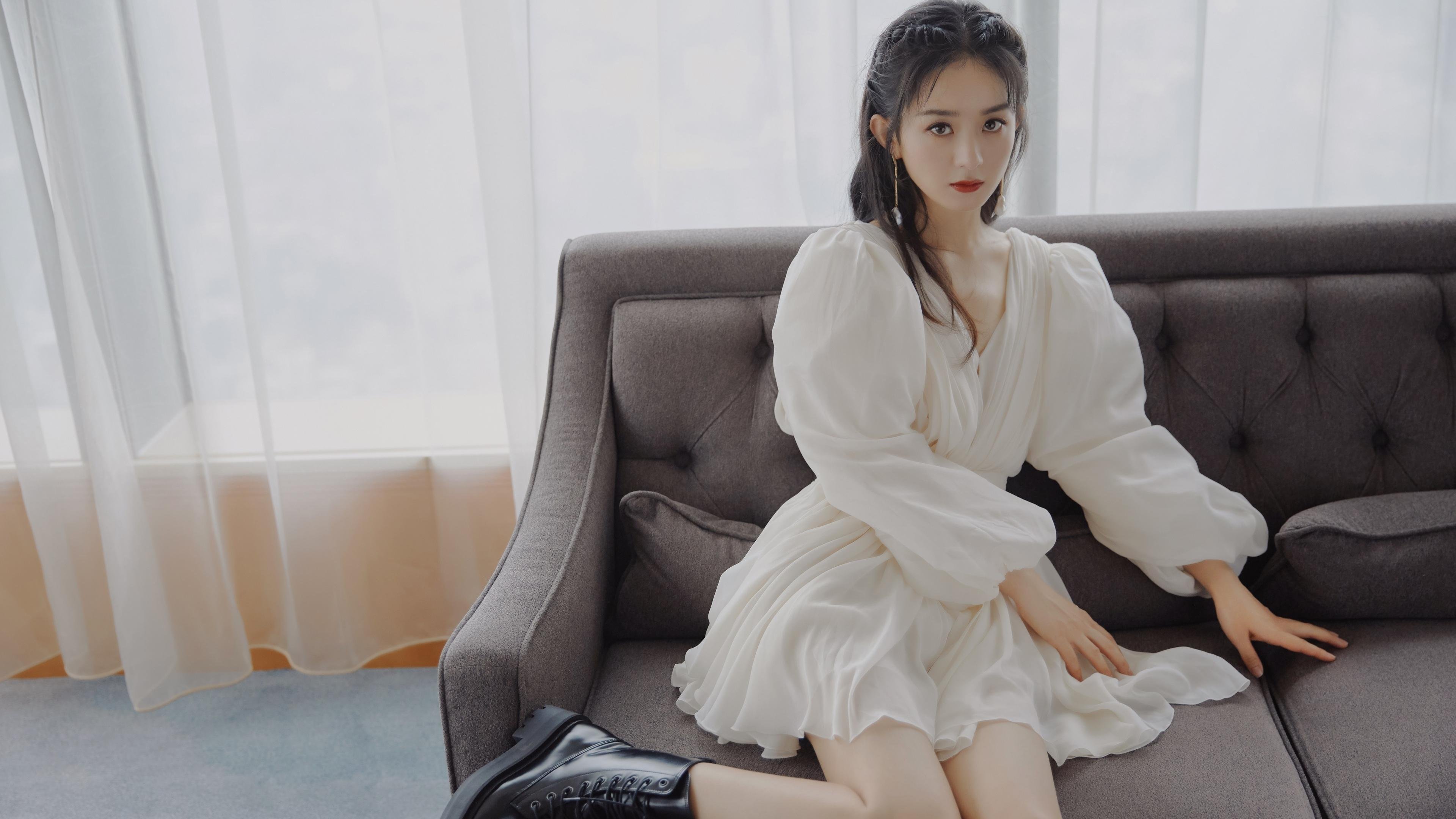 成龙表演武术特技，引领传统运动新潮流，成龙表演的武打片