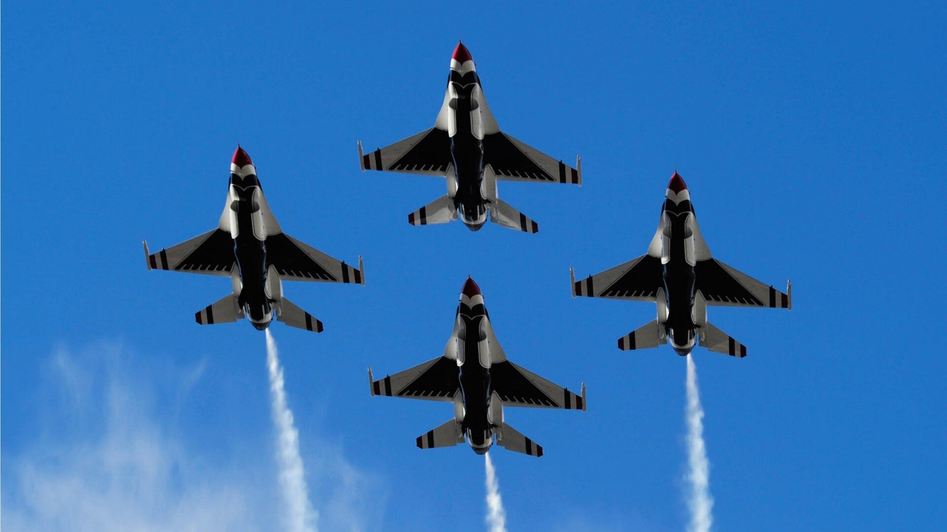 九游网页版官网-_全球网球巡回：横跨五大洲的战略布局_，网球跨国组合