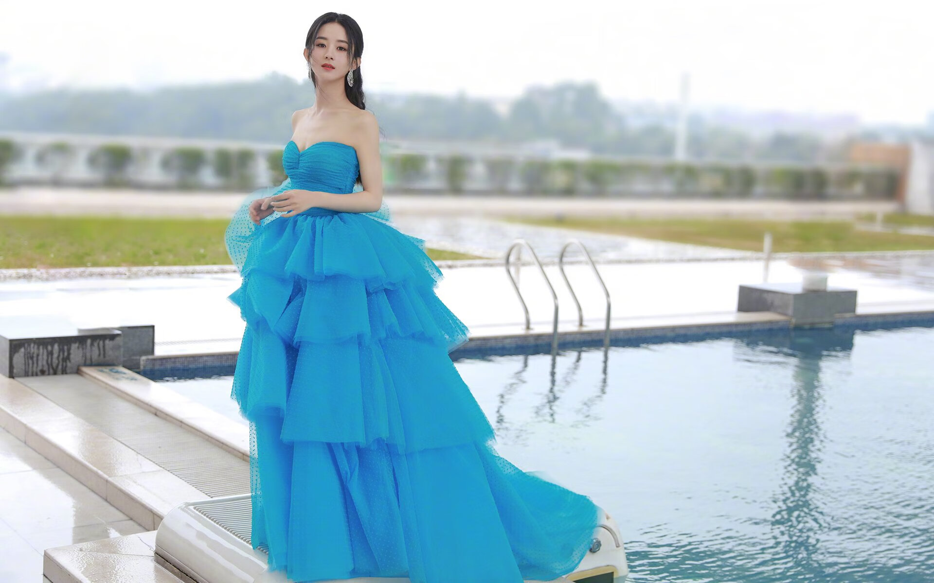 九游游戏-拜仁锋线新宠崭露头角，未来大势在望，拜仁神锋