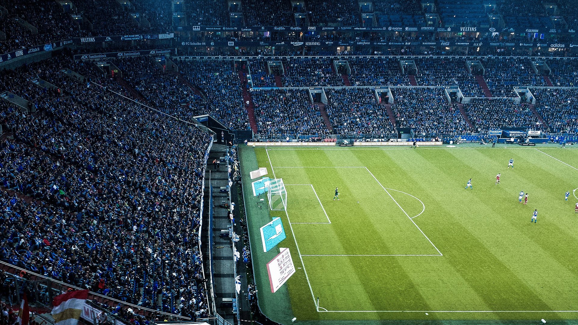 九游登录中心-绿色环保足球场不断扩展，推动城市绿色低碳目标实现，足球场绿色颗粒是什么